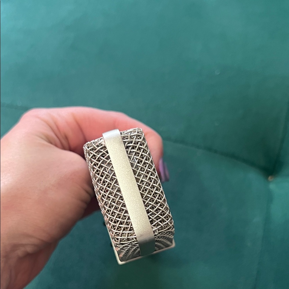 T2 Silver Ribbon Studio Microphone - Picture 7 of 7